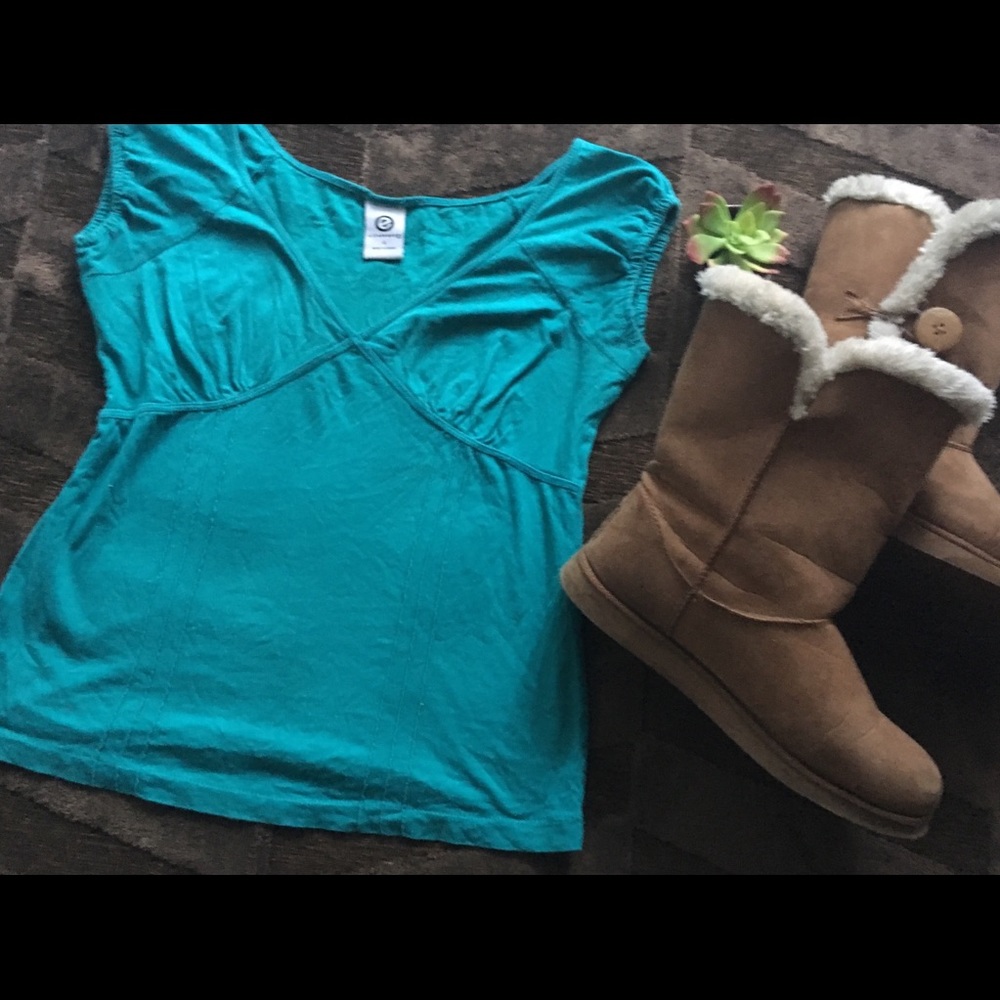 Vintage Aqua Top